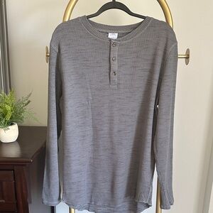 Urban Outfitters Men's Gray Waffle Henley Long Sleeve (large) ✨